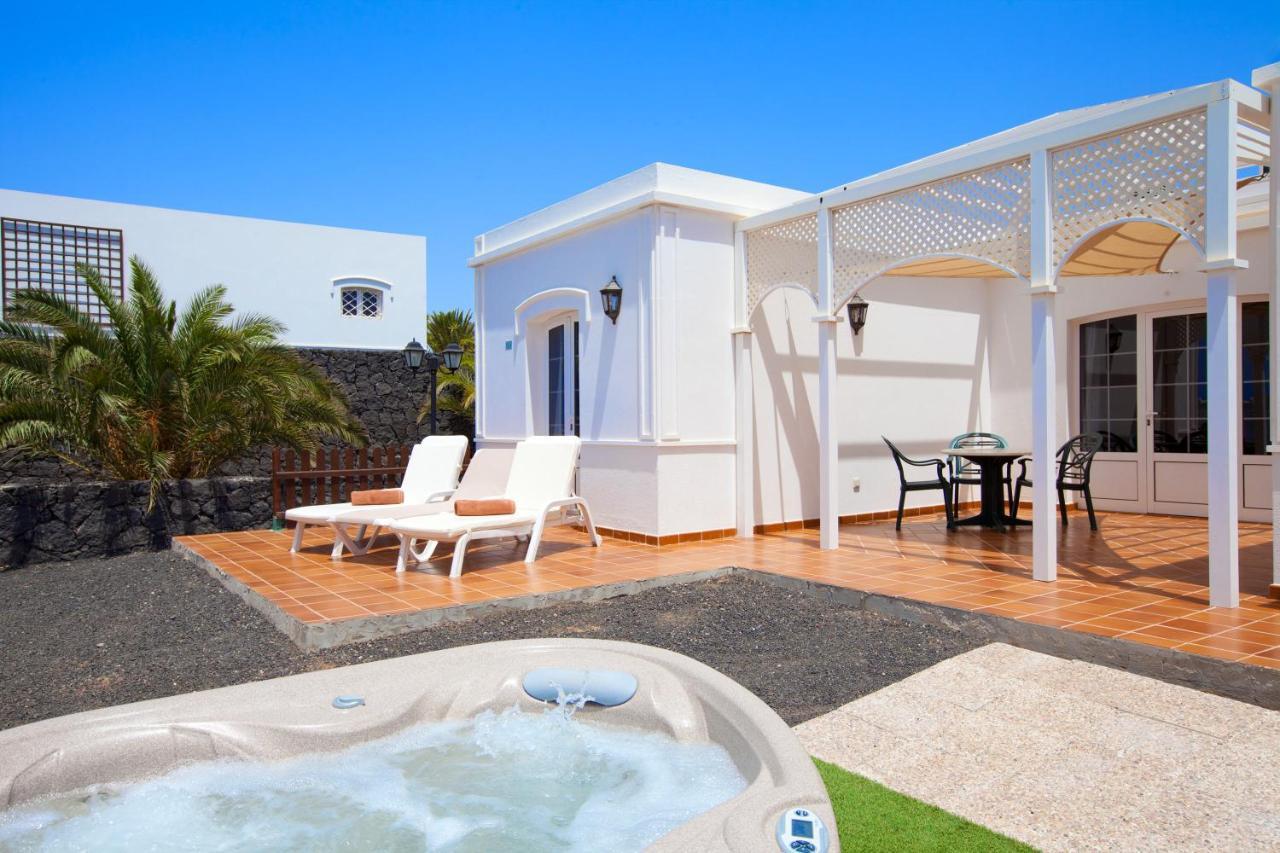Apartamentos Livvo Coloradamar Playa Blanca  Exterior foto
