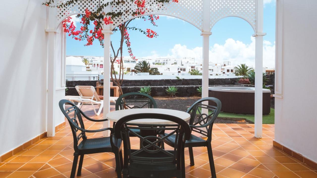 Apartamentos Livvo Coloradamar Playa Blanca  Exterior foto