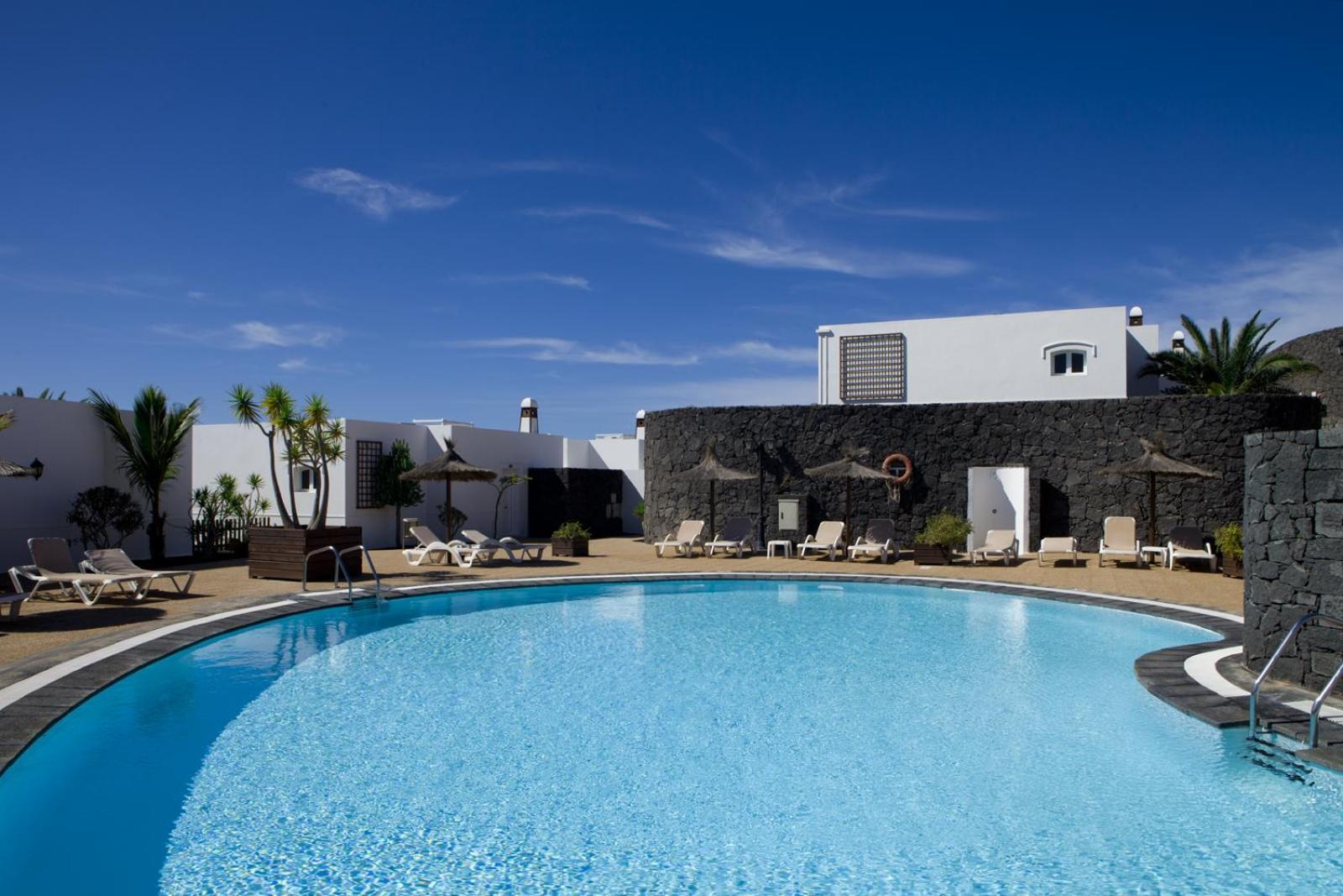 Apartamentos Livvo Coloradamar Playa Blanca  Exterior foto