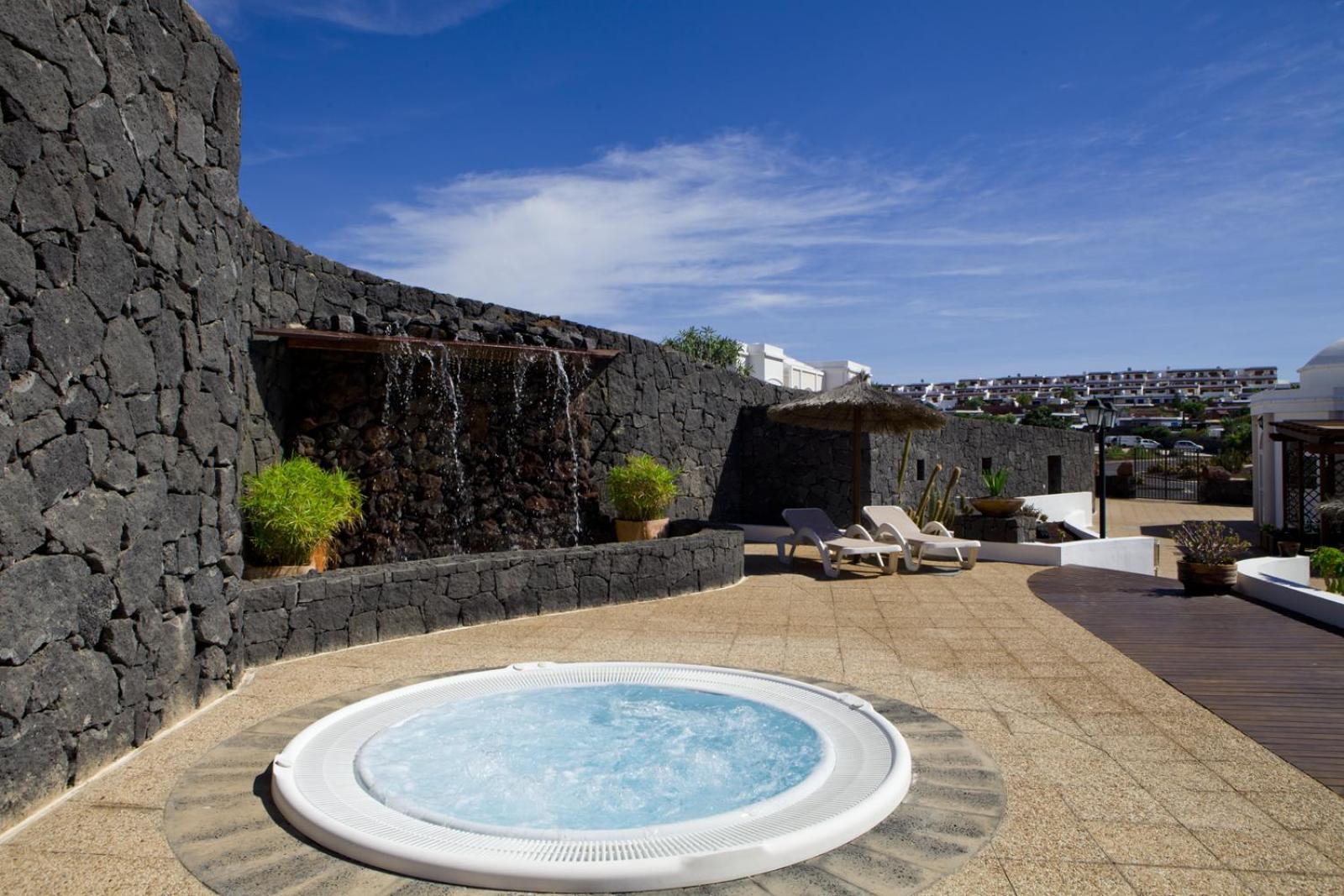 Apartamentos Livvo Coloradamar Playa Blanca  Exterior foto